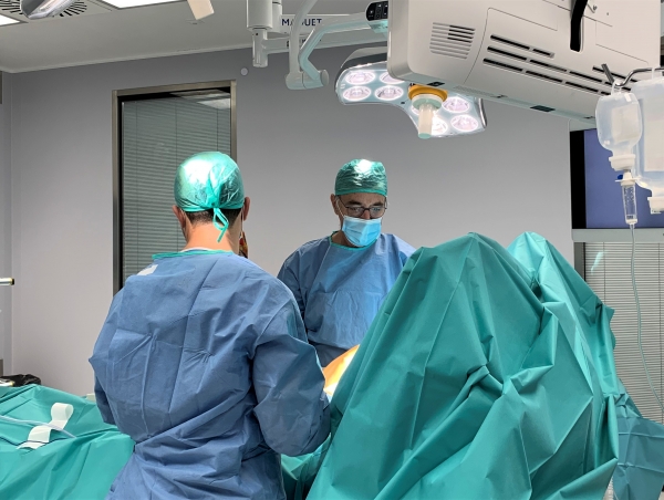 El Hospital Quirónsalud Córdoba realiza con éxito una intervención para corregir la deformidad del tórax en un niño